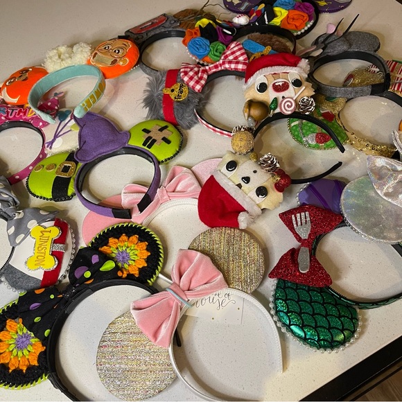 BUNDLE! Disney Minnie Mouse Ears - Walt Disney World - Disneyland - Disney Parks - Picture 9 of 9